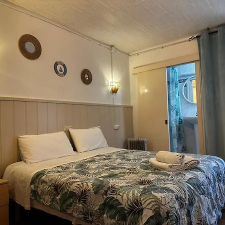 P&R Hostals Maria Rosa-2
